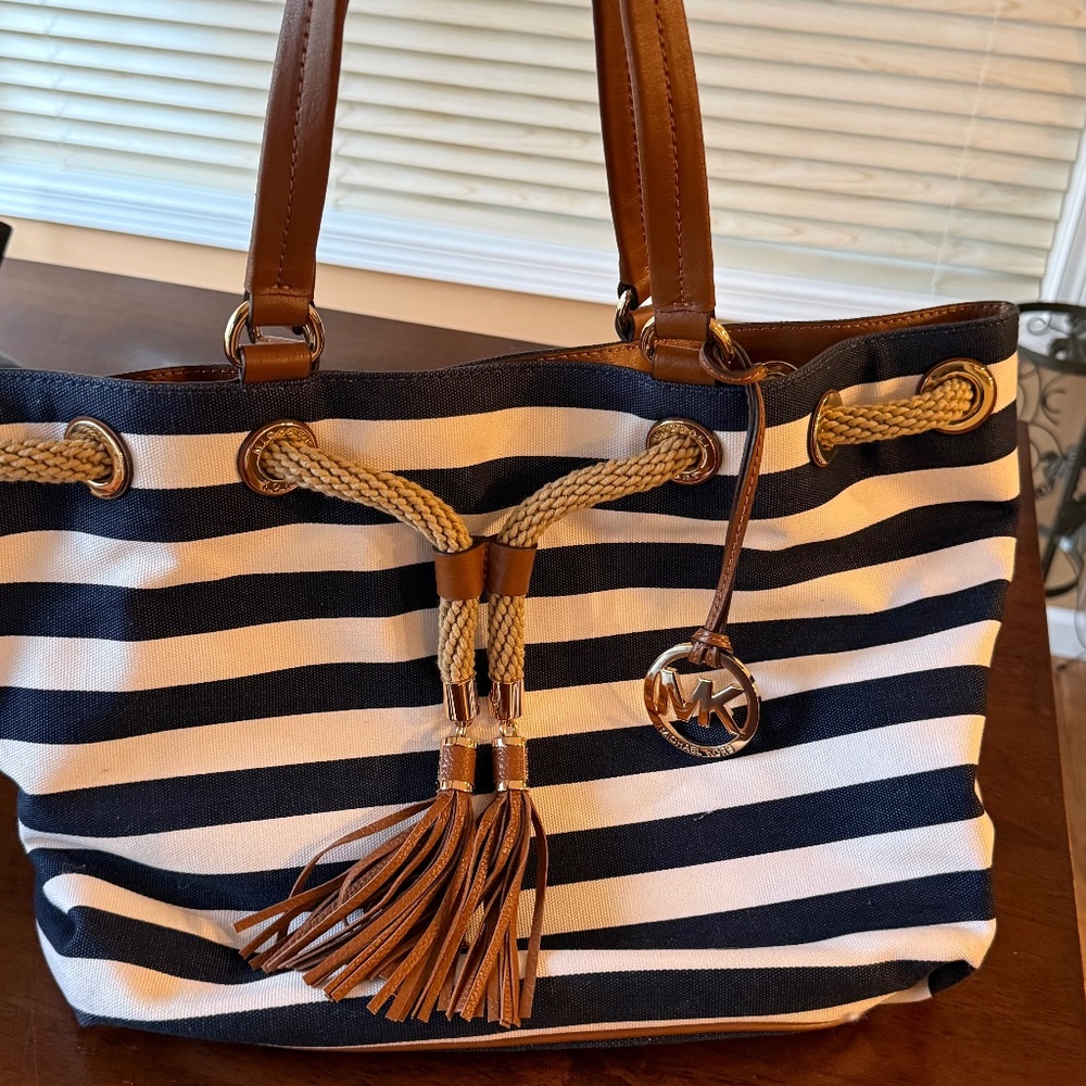 Michael Kors Marina Anchor large gathered tote